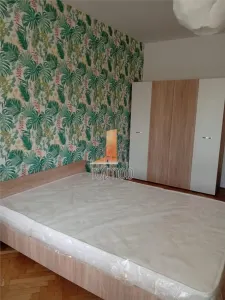 Piata Romana, garsoniera decomandata, mobilata si utilata - foto 3