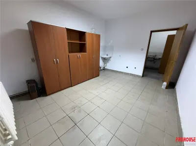 SPATII DE INCHIRIAT – BIROU / DEPOZITARE | 15 MP si 16 MP - foto 3
