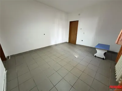 SPATII DE INCHIRIAT – BIROU / DEPOZITARE | 15 MP si 16 MP - foto 6