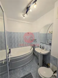 Apartament 3 Camere, 57 mp, Zona Centru - foto 15
