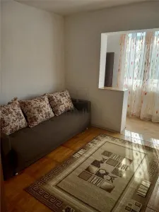 Aradului, 2 Camere, Centrala Proprie, Clima, 2 Balcoane - foto 3