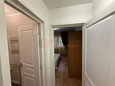 Apartament 3 camere cf 1 decomandat zona Spiru Haret - foto 3
