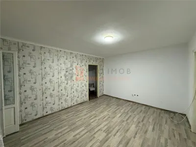 Apartament 2 camere cf 2 semidecomandat zona Ultracentrala - foto 2