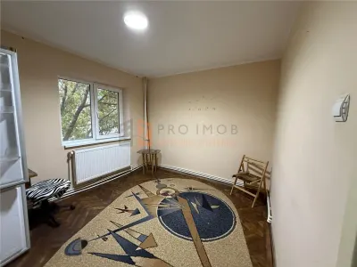Apartament 2 camere cf 2 semidecomandat zona Ultracentrala - foto 4