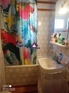 Inchiriere 1 camera dintr-un apartament cu 3 camere. - foto 4
