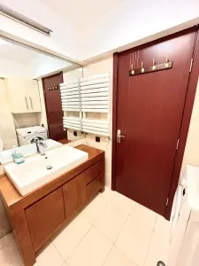 2 Camere, 75mp, spatiu generos, zona premium ideal pentru locuit sau firma - foto 4
