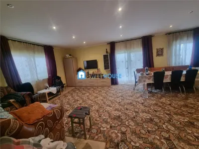 CASA CU ETAJ IN CENTRU - foto 2