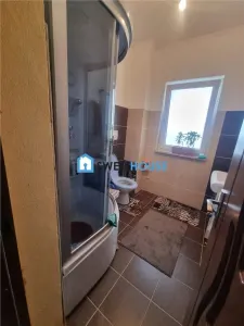 CASA CU ETAJ IN CENTRU - foto 5