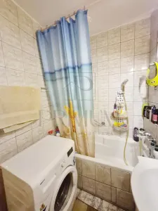 GIROCULU - 1 CAM - RENOVATA - CENTRALA/AC - ZONA LINISTITA - foto 8
