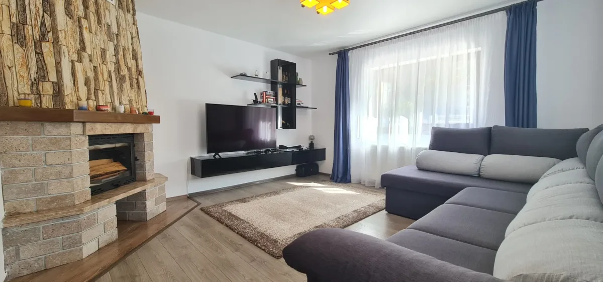 Casa individuala 3 camere mobilata utilata Tarlungeni - Tarlungeni