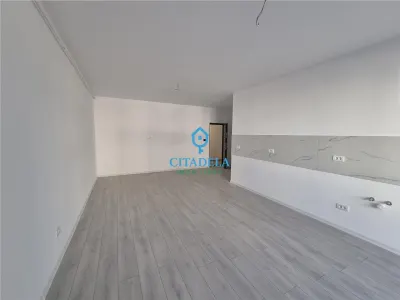 Apartament 3 camere ,bloc nou centru, 116000 euro - foto 2