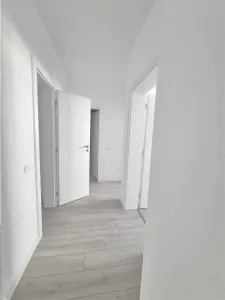 Apartament 3 camere ,bloc nou centru, 116000 euro - foto 3