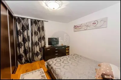 Apartament 3 camere cu balcon si loc de parcare zona Turnisor - foto 4