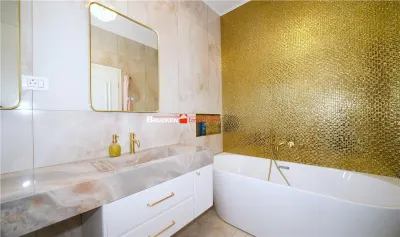 VILA ELEGANTA, COMPLET MOBILATA SI UTILATA | ONCEA, ORADEA - foto 10