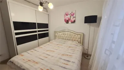 Apartament 3 camere decomandat balcon zona Centrala - foto 9