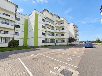Apartament de LUX cu 4 camere 2 bai si 2 parcari in Cartier Deventer - Sibiu