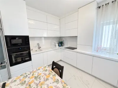 Apartament de LUX cu 4 camere 2 bai si 2 parcari in Cartier Deventer - foto 13