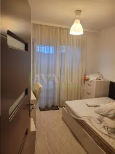 Apartament 3 camere ,zona Cora - foto 7