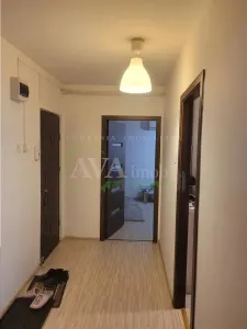 Apartament 3 camere ,zona Cora - foto 9