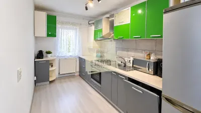 Apartament 3 camere | Decomandat | Zona Facultatea de Medicina - foto 3