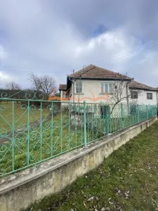 Casa si teren de vanzare in Turea-Garbau,  5280m², intravilan. - Turea