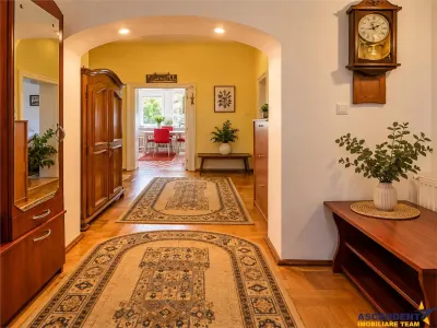 Resedinta distinctiva, pe domeniu de 2.200mp,cadru exclusivist, Central, Brasov - foto 14