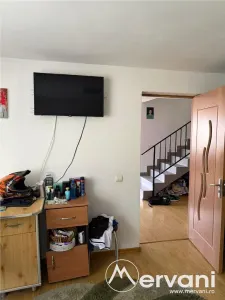 Casa de vanzare cu 4 camere in Comarnic - foto 24