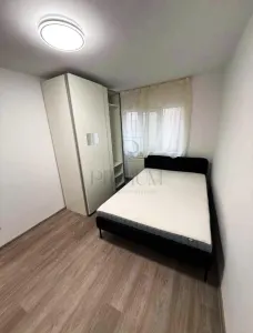DAMBOVITA - 3 CAMERE - BLOC IZOLAT - RENOVAT - 2 BAI - ETAJ 3 - CENTRALA PROPRIE - CLIMA - foto 6