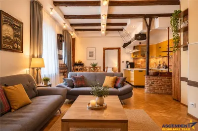 Apartament loft unicat 200 mp in inima Brasovului Istoric, la poalele Tampei, la 5 minute de Piata Sfatului - Brasov