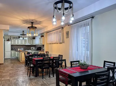 Vand proprietate turistica — sat Peştera, Moieciu, Brasov - foto 3