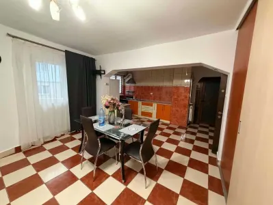 APARTAMENT CU 3 CAMERE DE INCHIRIAT – ZONA NORD, HATMAN BERESCU Ofer spre inchiriere un apartament cu 3 camere decomandate, situat in zona Nord - foto 2