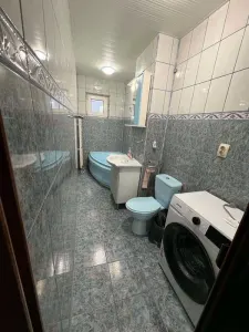 APARTAMENT CU 3 CAMERE DE INCHIRIAT – ZONA NORD, HATMAN BERESCU Ofer spre inchiriere un apartament cu 3 camere decomandate, situat in zona Nord - foto 5