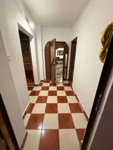 APARTAMENT CU 3 CAMERE DE INCHIRIAT – ZONA NORD, HATMAN BERESCU Ofer spre inchiriere un apartament cu 3 camere decomandate, situat in zona Nord - foto 7