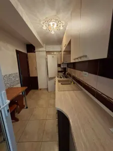 inchiriez apartament 2 camere zona VIVO CONSTANTA - foto 4