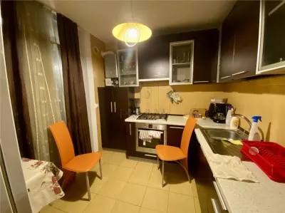 Aradului, 2 Camere De Inchiriat, Centrala Proprie, Lift - foto 4