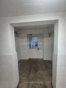 VAND APARTAMENT 3 CAMERE DECOMANDAT - foto 6