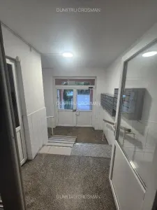 VAND APARTAMENT 3 CAMERE DECOMANDAT - foto 9