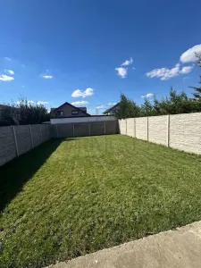 CASA SPATIOASA 4 DORMITOARE BUCATARIE INCHISA ZONA SERENA ASFALT SI TOATE UTILITATILE - foto 4