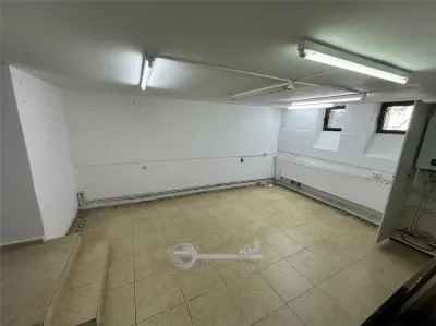 Proprietate reprezentativă în centrul Iașului –  258 mp utili și 512 mp teren - foto 10