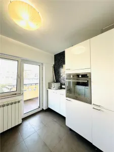 INCHIRIERE APARTAMENT 2 CAMERE ZONA UNIRII  PIATA UNIRII SECTOR 3 - foto 4