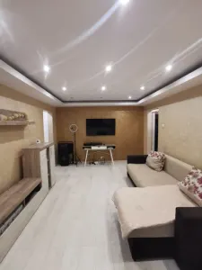 Apartament 2 camere de vânzare – Dacia, zona Lidl | 42 mp | Centrală proprie | Renovat recent - foto 2