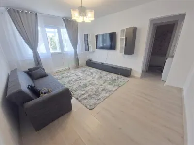 Apartament 2 camere, cu centrala, mobilat si utilat, zona Tic Tac - foto 9
