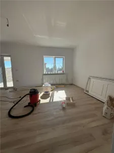DUPLEX PE ETAJ 3 DORMITOARE BUCATARIE INCHISA TEREN 400 MP ZONA LINISTITA DE DEZVOLTARE - foto 18