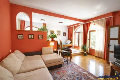 Rezidenta cu personalitate, pe 120 mp,  Centrul Istoric, Brasov - foto 2