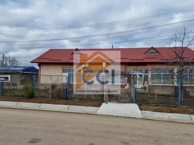 Se oferă spre vânzare / închiriere clădire cu spațiu comercial - foto 2