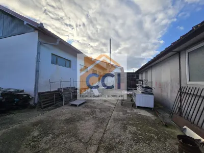 Se oferă spre vânzare / închiriere clădire cu spațiu comercial - foto 6