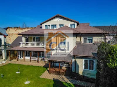Proprietate exclusivistă ultracentrală -eleganță, spațiu și rafinament - foto 2