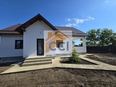 Casă Nouă Modernă de Vânzare –Sărata, Bacău,Confort, Spațiu și Liniste - foto 2