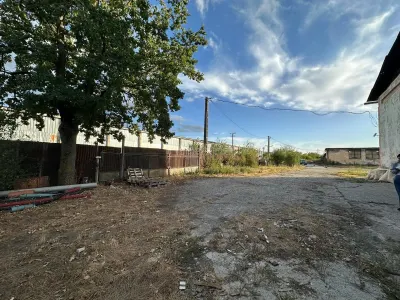 BERZOVIA, OPORTUNITATE SAU INVESTITIE.!!!..Teren cu 4 Hale, la Drumul National - foto 3