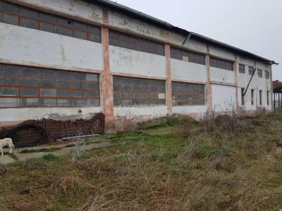 BERZOVIA, OPORTUNITATE SAU INVESTITIE.!!!..Teren cu 4 Hale, la Drumul National - foto 11